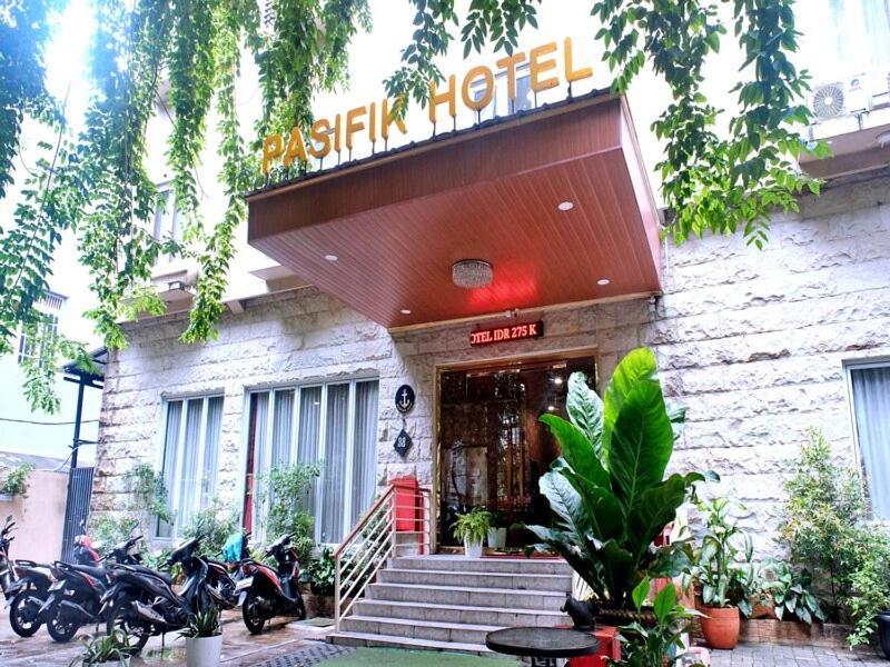 Pasifik Hotel Джакарта Екстериор снимка